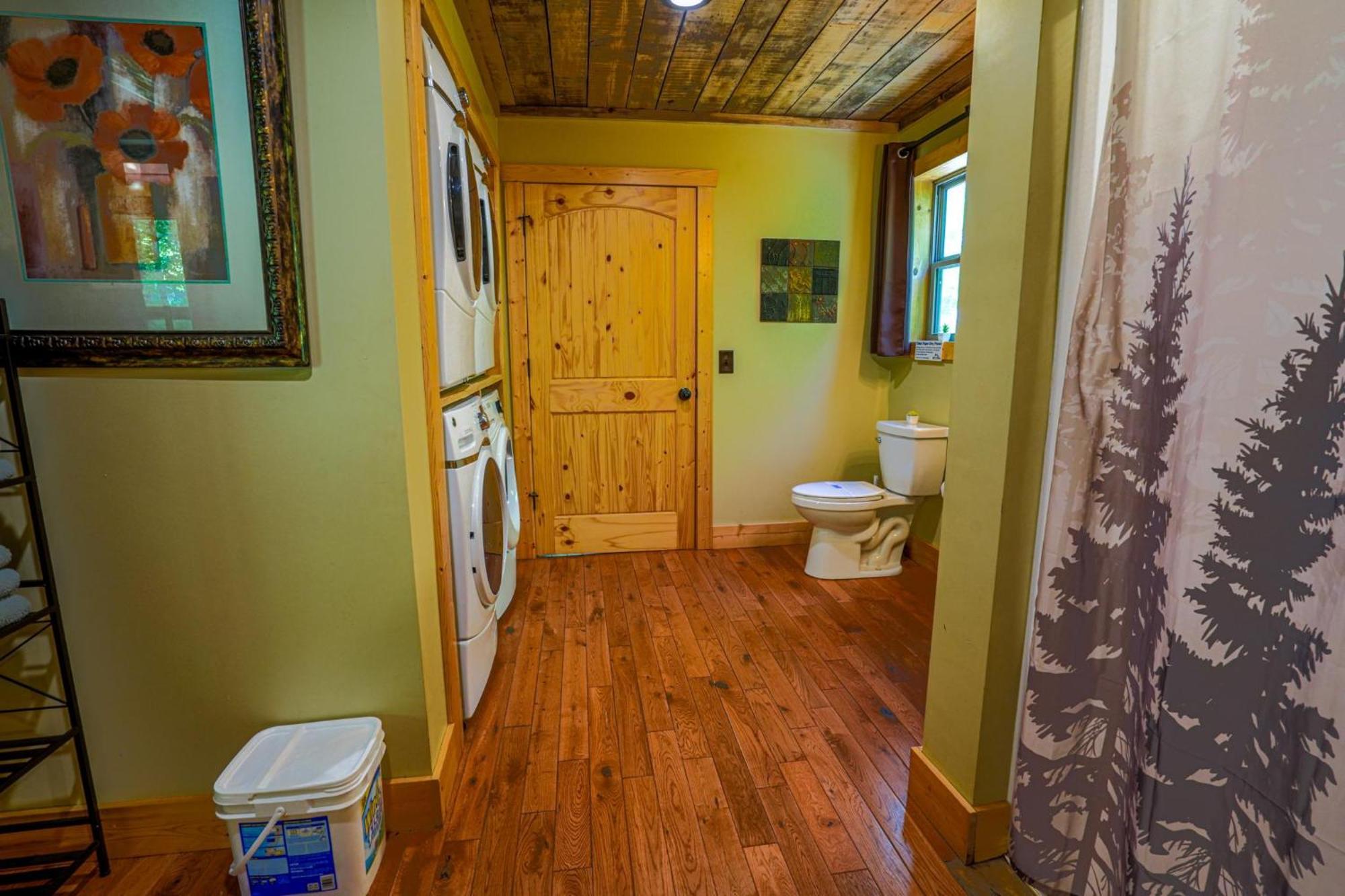 Villa New Listing! Wine Country Retreat - 2 Bed, Hot Tub Dahlonega Exterior foto