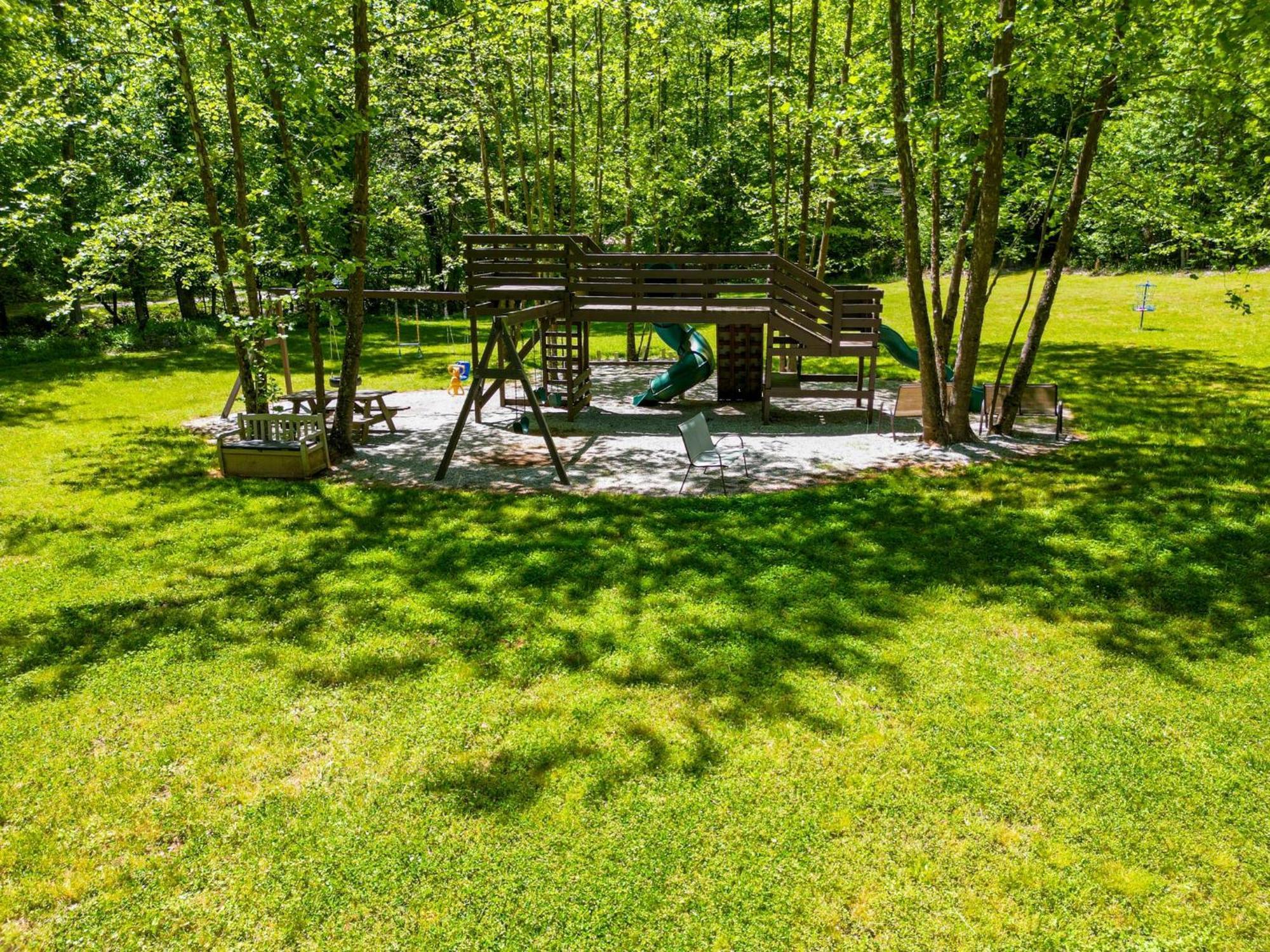 Villa New Listing! Wine Country Retreat - 2 Bed, Hot Tub Dahlonega Exterior foto