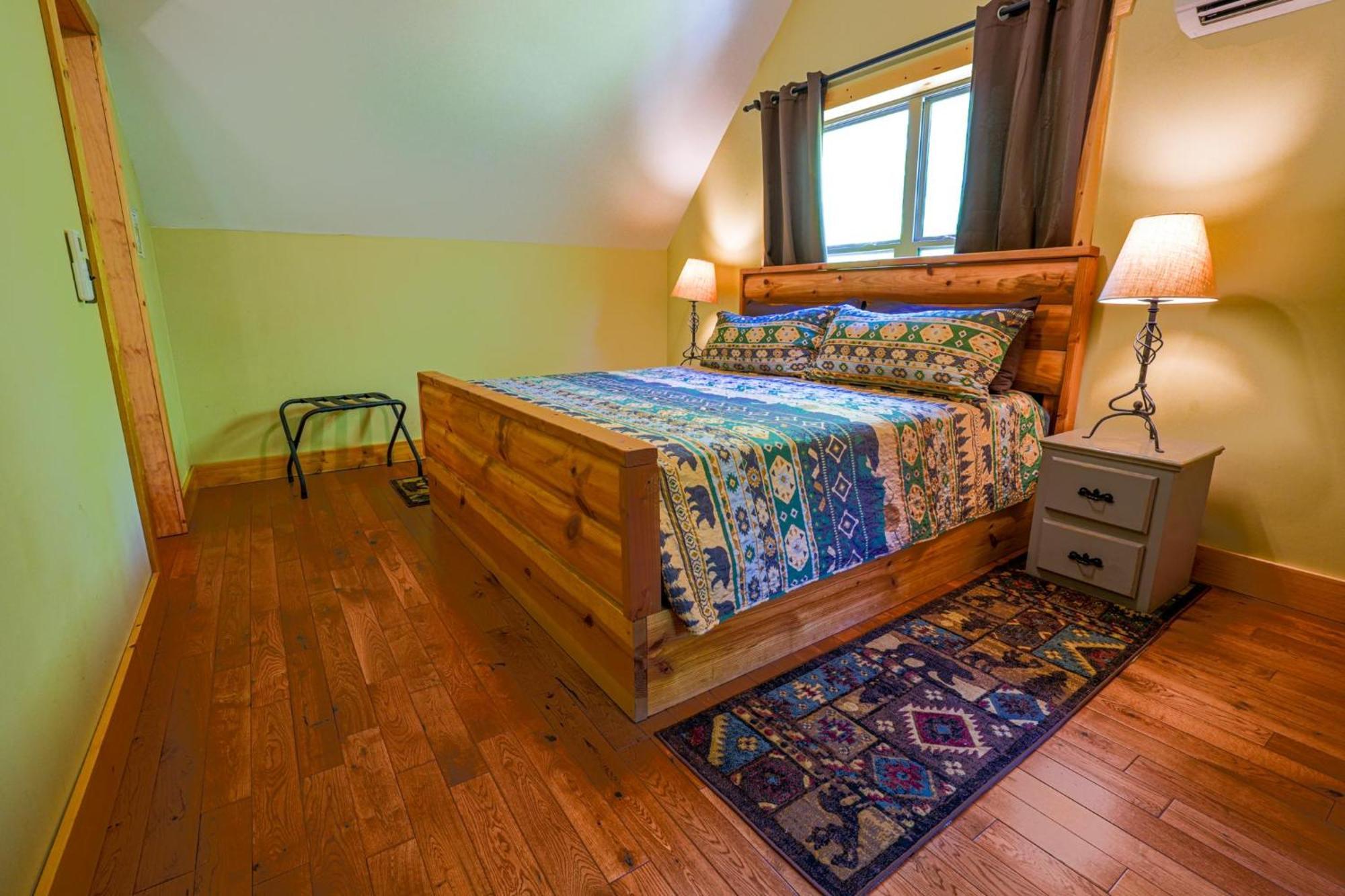 Villa New Listing! Wine Country Retreat - 2 Bed, Hot Tub Dahlonega Exterior foto