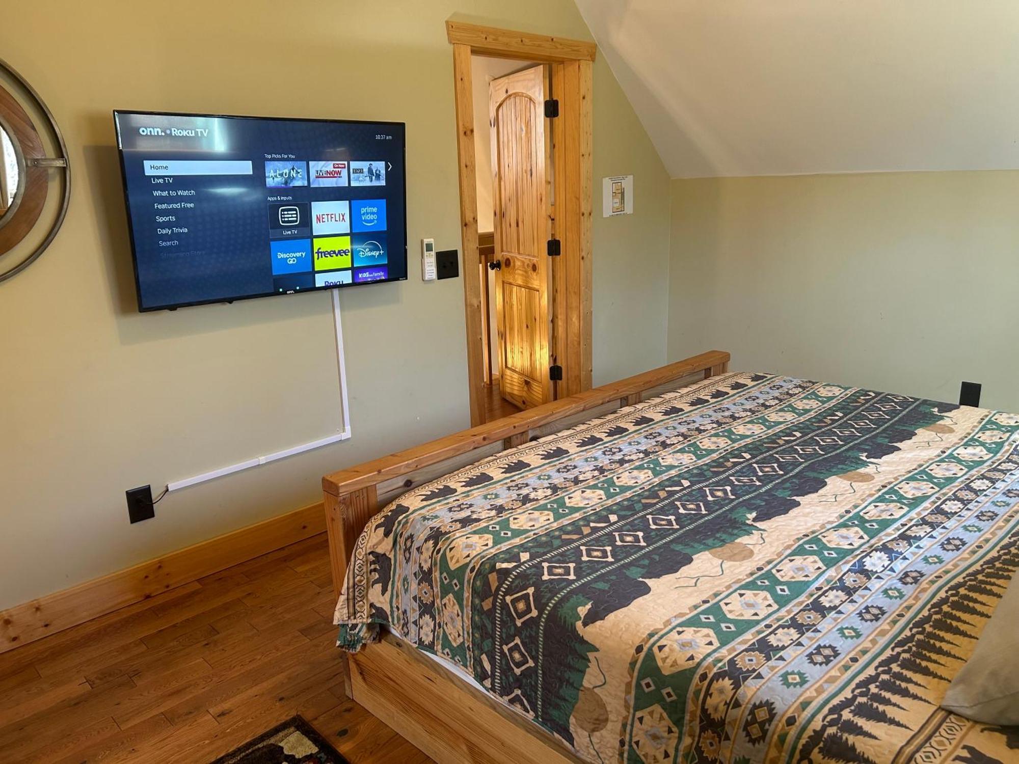 Villa New Listing! Wine Country Retreat - 2 Bed, Hot Tub Dahlonega Exterior foto